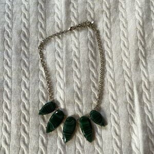 Green pendant necklace